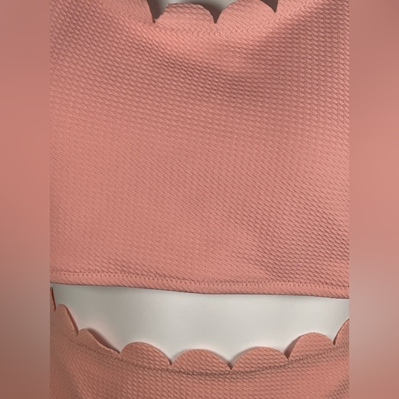 MOLYBELL Chic Scalloped Bikini Set in Light Pink Size XL - Picture 5 of 9